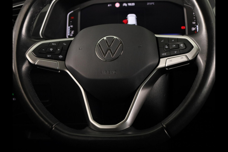 Volkswagen Tiguan 1.5 TSI Life Business 150PK | Automaat (DSG) | Navigatie | Camera | Wegklapbare trekhaak