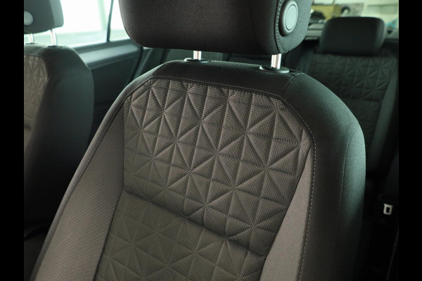 Volkswagen Tiguan 1.5 TSI Life Business 150PK | Automaat (DSG) | Navigatie | Camera | Wegklapbare trekhaak