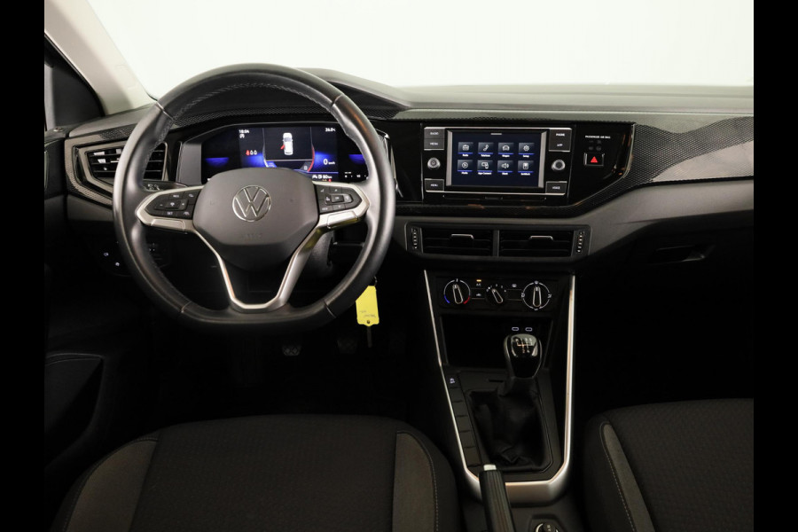 Volkswagen Polo 1.0 TSI Life 95 PK | Navigatie via app | Camera | Extra getint glas