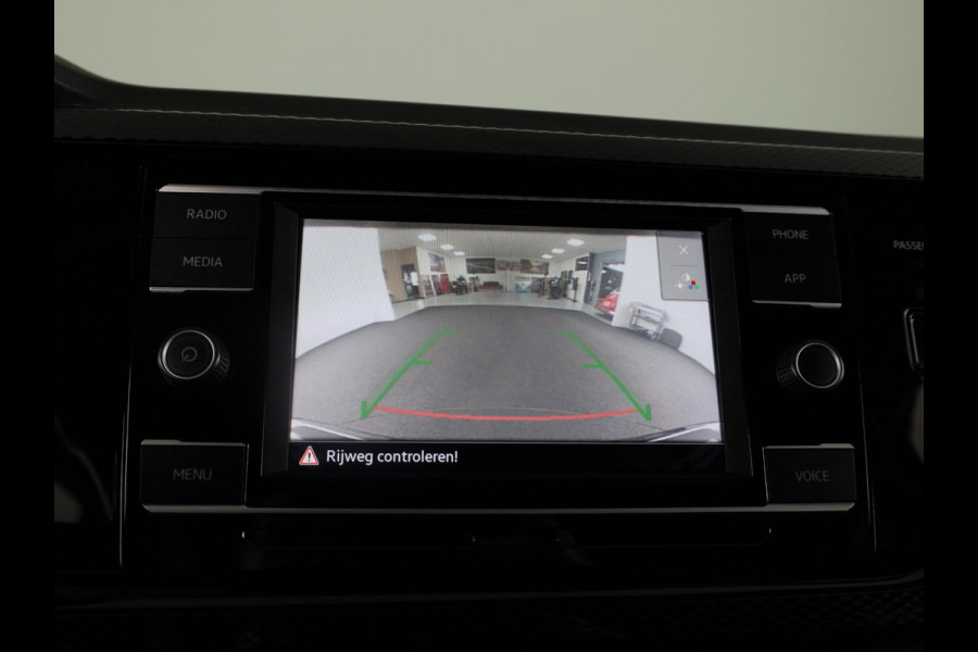 Volkswagen Polo 1.0 TSI Life 95 PK | Navigatie via app | Camera | Extra getint glas
