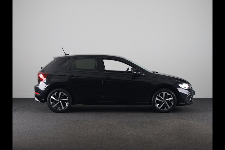 Volkswagen Polo 1.0 TSI Life 95 PK | Navigatie via app | Camera | Extra getint glas