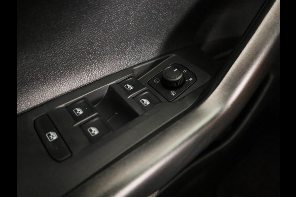 Volkswagen Polo 1.0 TSI Life 95 PK | Navigatie via app | Camera | Extra getint glas