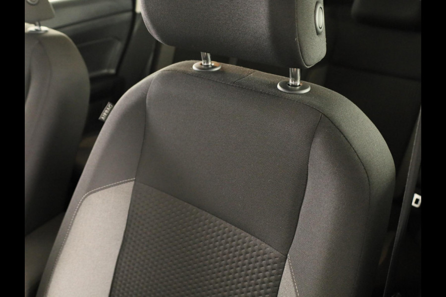Volkswagen Polo 1.0 TSI Life 95 PK | Navigatie via app | Camera | Extra getint glas