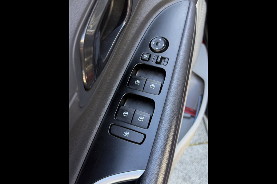 Hyundai Bayon 1.0 T-GDI Premium Creative Mild Hybrid - Automaat I Navigatie / Apple CarPlay I LED I PDC I Dealer onderhouden
