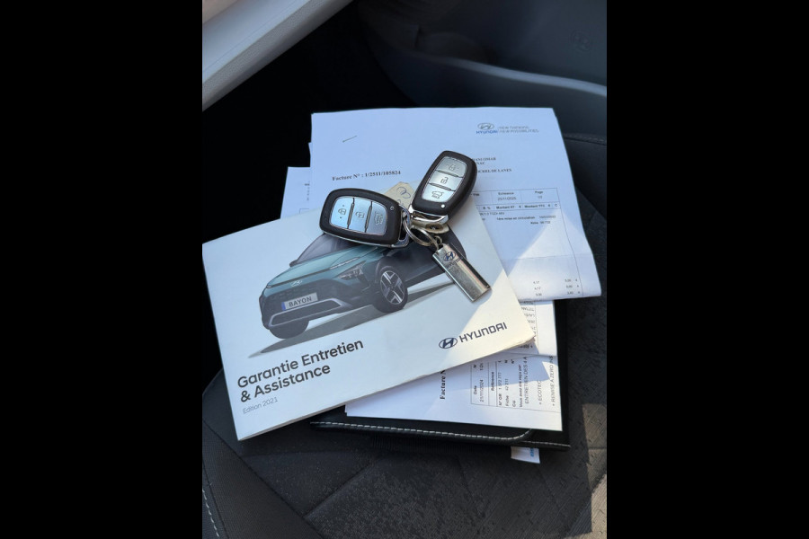 Hyundai Bayon 1.0 T-GDI Premium Creative Mild Hybrid - Automaat I Navigatie / Apple CarPlay I LED I PDC I Dealer onderhouden