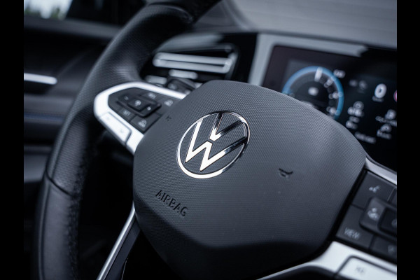 Volkswagen Tiguan 1.5 eHybrid R-Line Edition - Dolphin Grey l Pano l Massage l Sfeerverl.