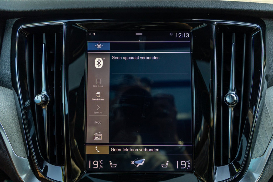 Volvo V60 2.0 T8 Twin Engine AWD I Inscription I Bowers & Wilkens I Panoramadak I Trekhaak I Pilot assist