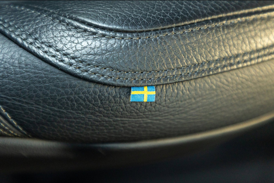 Volvo V60 2.0 T8 Twin Engine AWD I Inscription I Bowers & Wilkens I Panoramadak I Trekhaak I Pilot assist