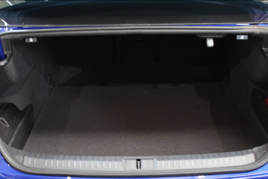 Volkswagen Passat 1.5 TSI R-Line *Pano*Dynaudio*360 Camera*Keyless*Leder*