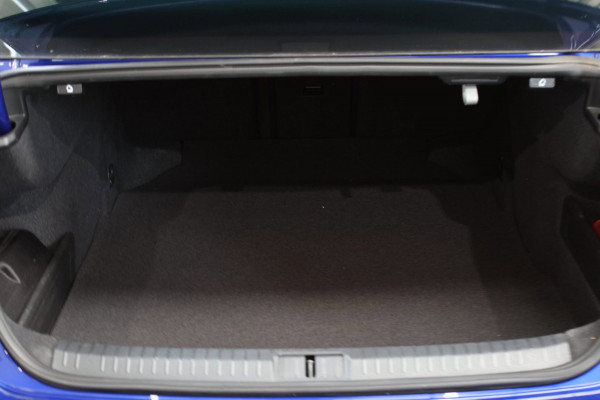 Volkswagen Passat 1.5 TSI R-Line *Pano*Dynaudio*360 Camera*Keyless*Leder*