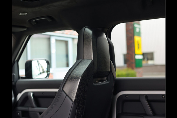 Land Rover Defender P635 OCTA | Pano - Trekhaak - Meridian