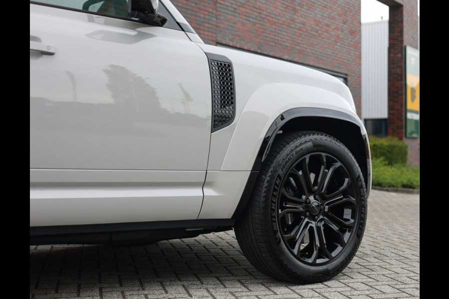 Land Rover Defender P635 OCTA | Pano - Trekhaak - Meridian
