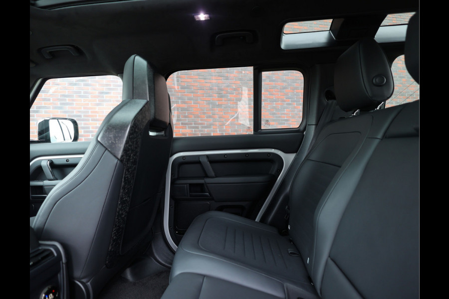 Land Rover Defender P635 OCTA | Pano - Trekhaak - Meridian