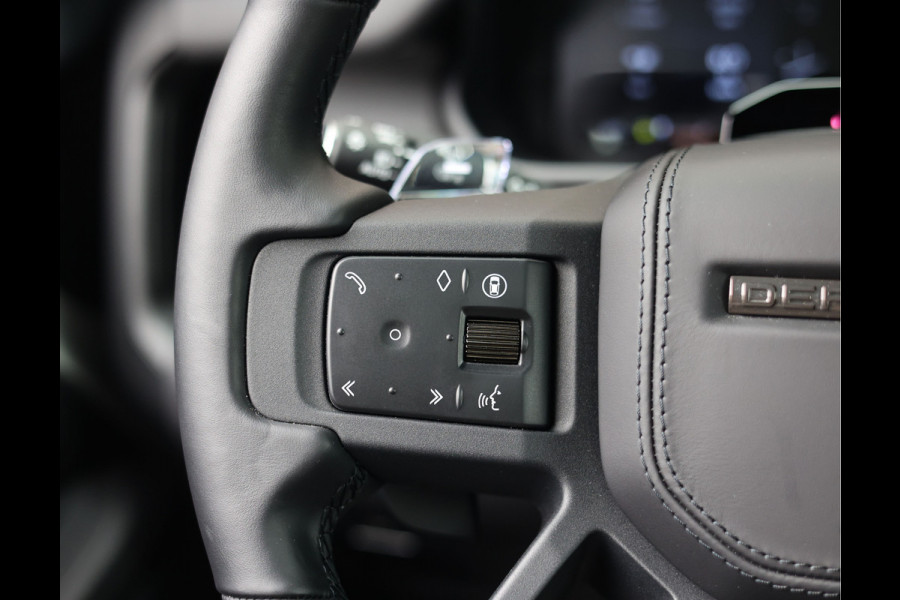 Land Rover Defender P635 OCTA | Pano - Trekhaak - Meridian
