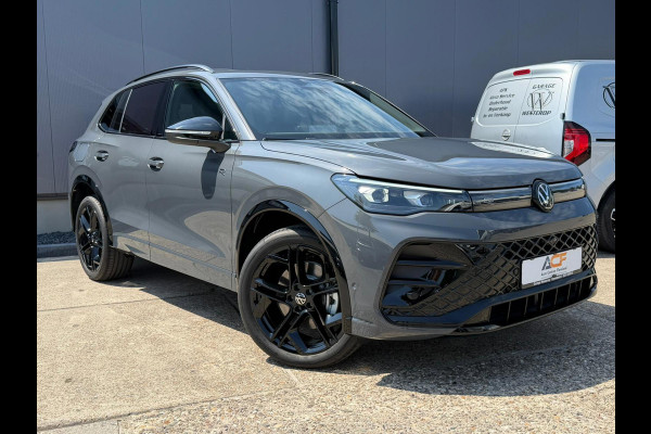 Volkswagen Tiguan 1.5 eHybrid Maxton R-Line / BLACKSTYLE / LEER / TREKHAAK / 360 / RAMVOL
