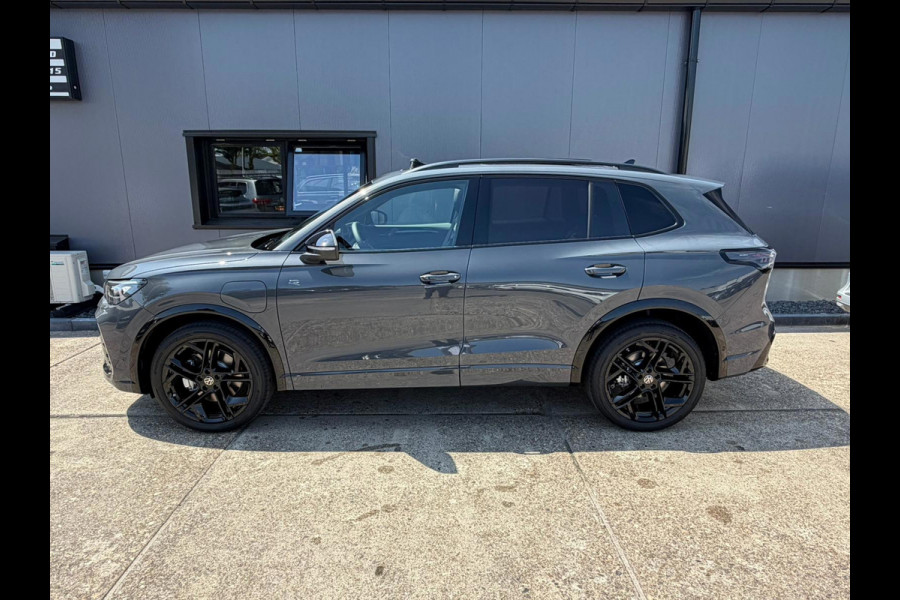 Volkswagen Tiguan 1.5 eHybrid Maxton R-Line / BLACKSTYLE / LEER / TREKHAAK / 360 / RAMVOL
