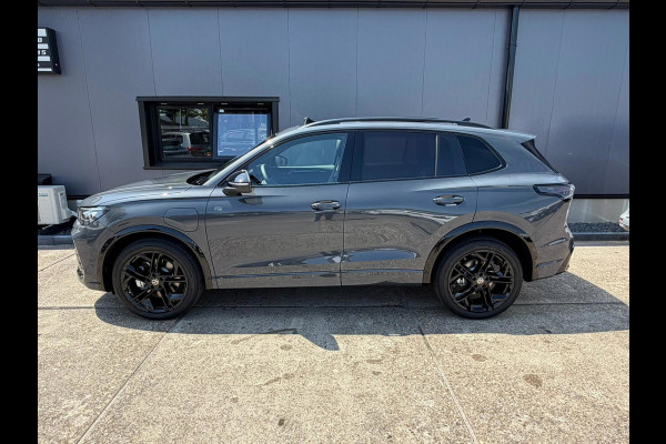 Volkswagen Tiguan 1.5 eHybrid Maxton R-Line / BLACKSTYLE / LEER / TREKHAAK / 360 / RAMVOL