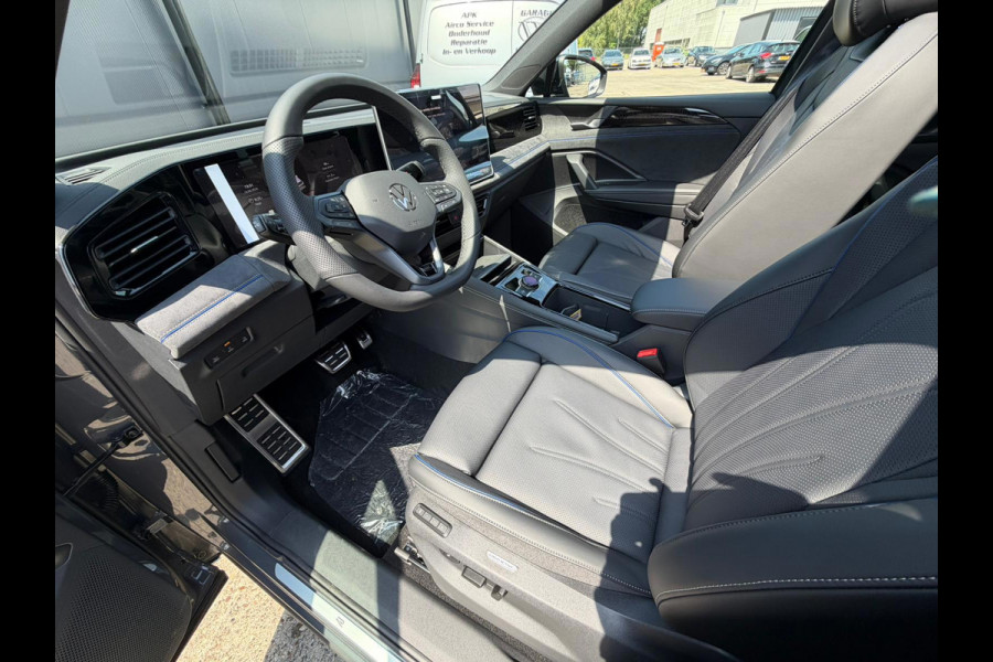 Volkswagen Tiguan 1.5 eHybrid Maxton R-Line / BLACKSTYLE / LEER / TREKHAAK / 360 / RAMVOL