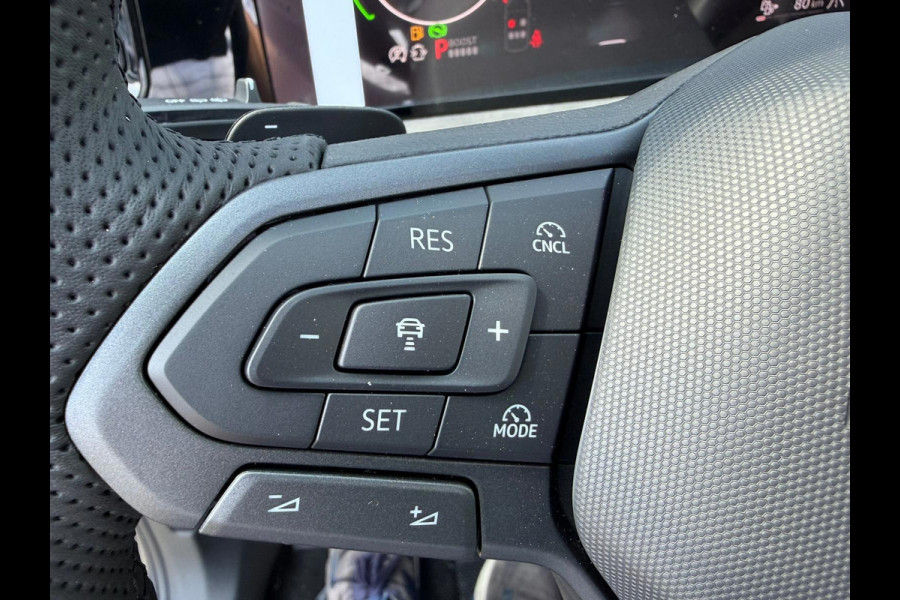 Volkswagen Tiguan 1.5 eHybrid Maxton R-Line / BLACKSTYLE / LEER / TREKHAAK / 360 / RAMVOL