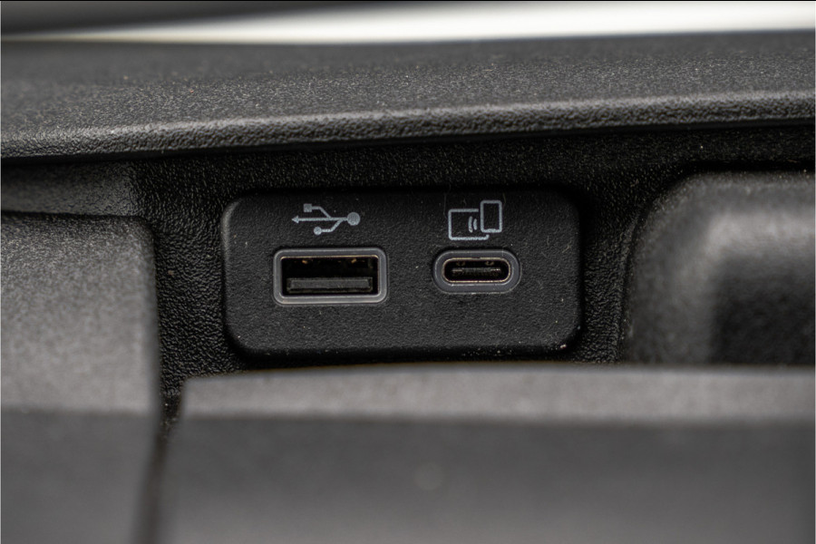 Iveco Daily 35S18 | 3.0L 180PK | Automaat | NW MODEL | 3.5T Trekgewicht | Camera | Carplay | Climate
