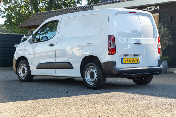 Peugeot Partner 1.2 PureTech Premium I 4 stuks op voorraad