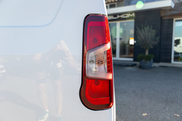 Peugeot Partner 1.2 PureTech Premium I 4 stuks op voorraad