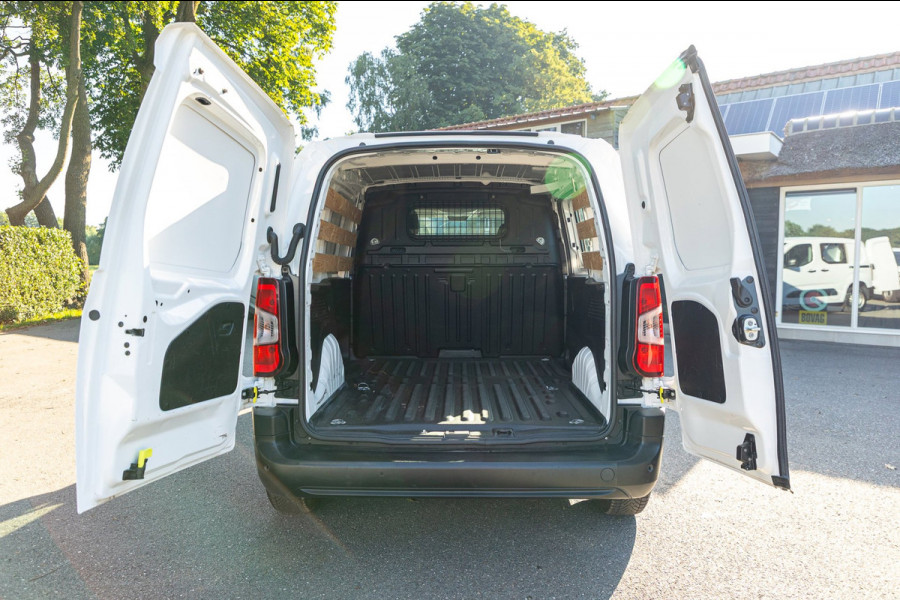 Peugeot Partner 1.2 PureTech Premium I 4 stuks op voorraad