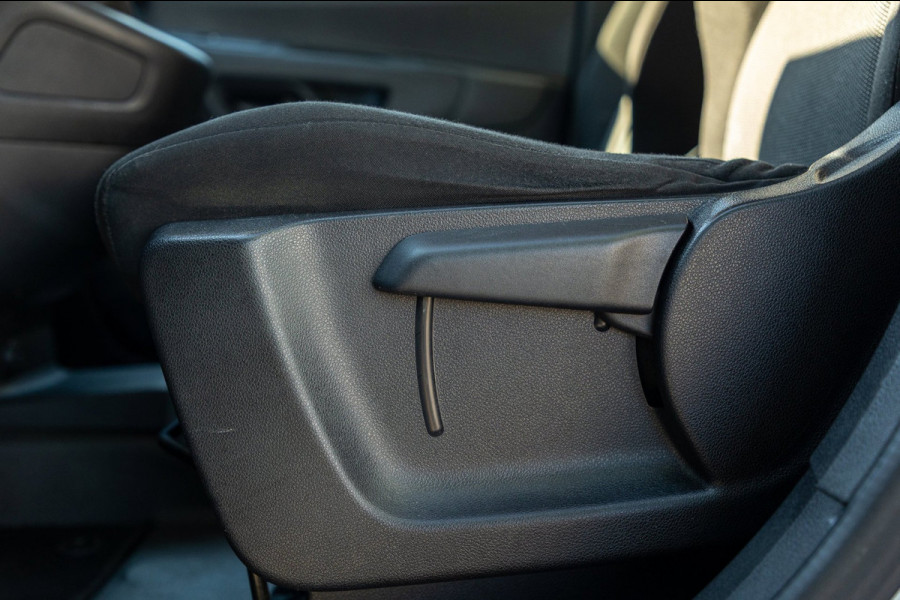 Peugeot Partner 1.2 PureTech Premium I 4 stuks op voorraad