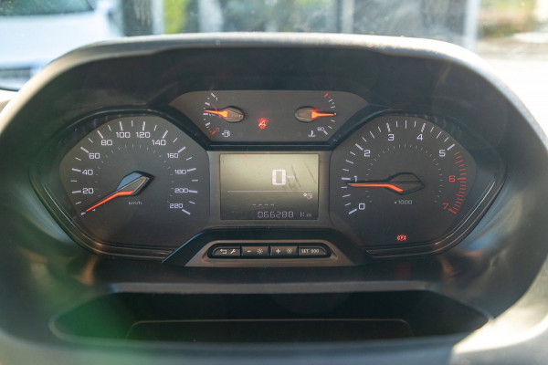 Peugeot Partner 1.2 PureTech Premium I 4 stuks op voorraad