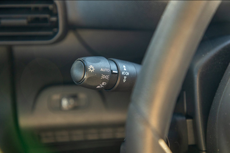 Peugeot Partner 1.2 PureTech Premium I 4 stuks op voorraad