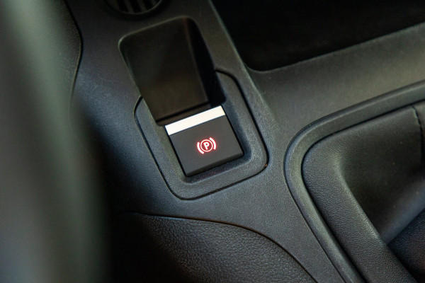 Peugeot Partner 1.2 PureTech Premium I 4 stuks op voorraad
