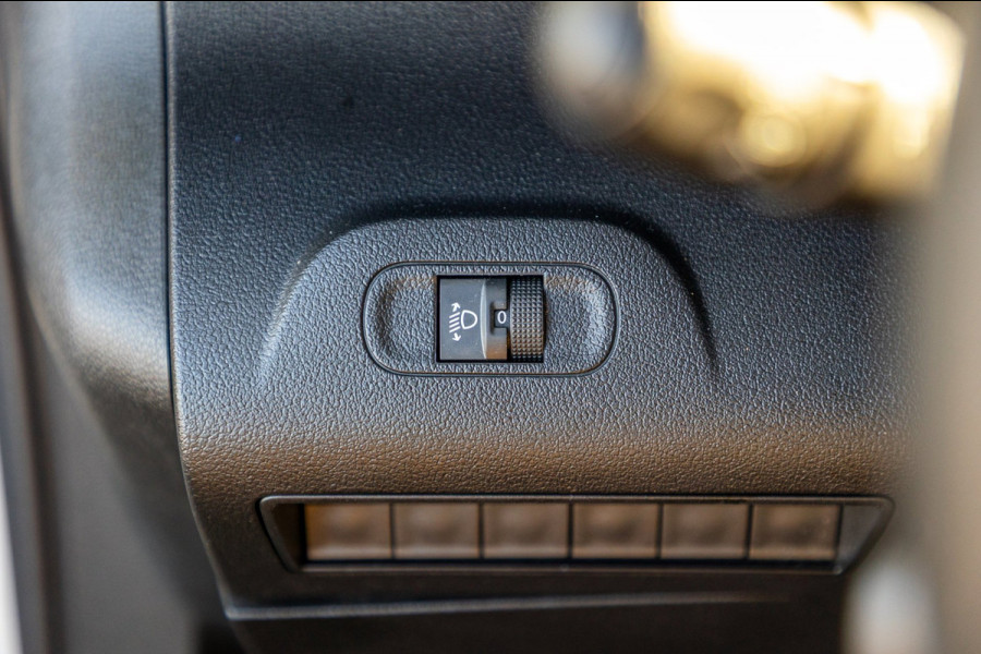 Peugeot Partner 1.2 PureTech Premium I 4 stuks op voorraad