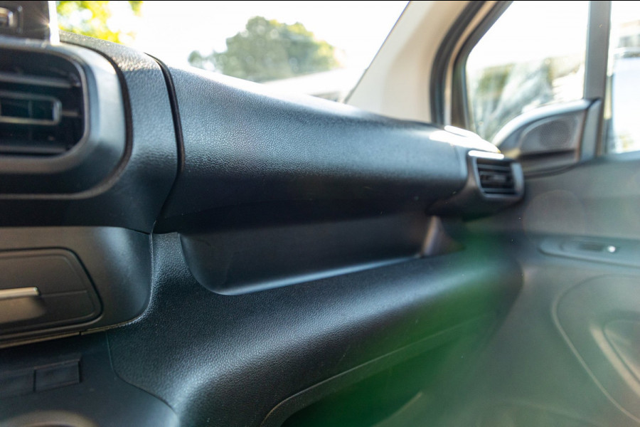 Peugeot Partner 1.2 PureTech Premium I 4 stuks op voorraad