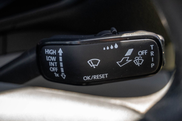 MAN TGE 2.0 TDI | L3H3 | 140PK | Trekhaak 3.0T | Camera | Carplay | Cruise | Airco