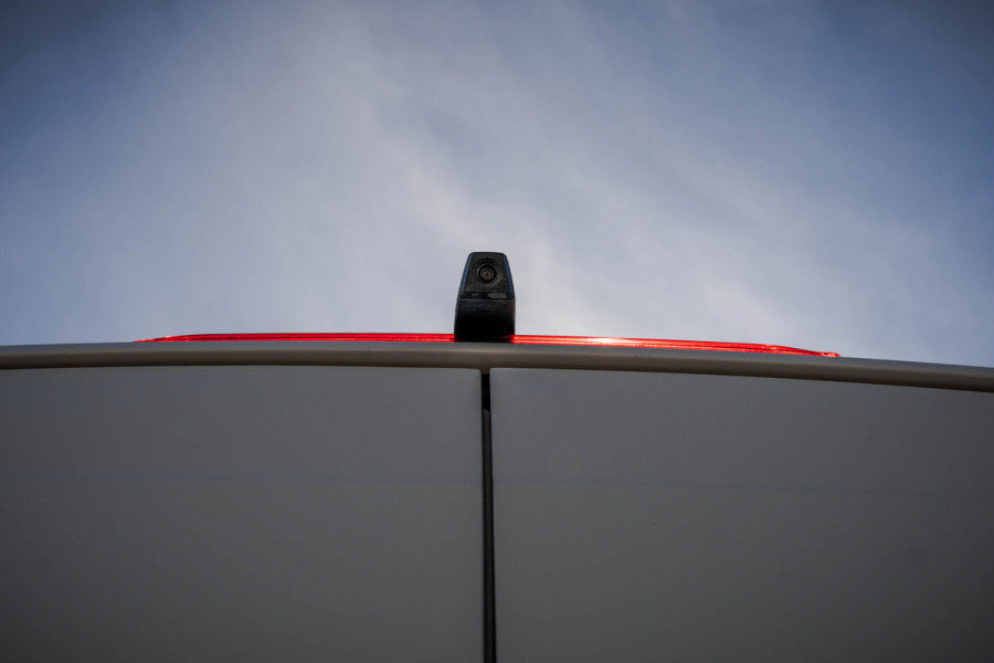 MAN TGE 2.0 TDI | L3H3 | 140PK | Trekhaak 3.0T | Camera | Carplay | Cruise | Airco