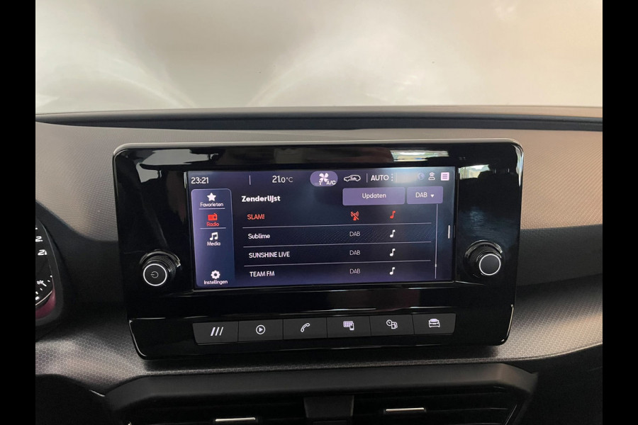 Seat Leon 1.0 TSI Reference AIRCO NAVI CRUISE CENT VERG APPLE CARPLAY VELGEN 5DRS STARTKNOP ZEER NETTE AUTO