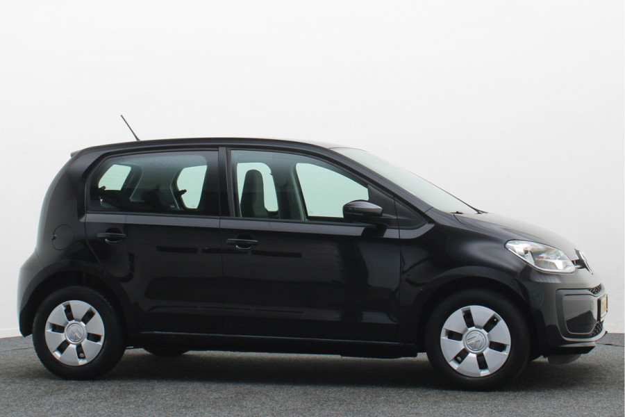 Volkswagen up! 1.0 BMT move up! LED, Airco, Bluetooth, DAB