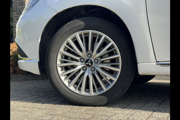 Mitsubishi Outlander 2.4 PHEV Pure | Carplay/Android, Camera, Stoelverw., Climate, Cruise | Parelmoer | Dealeronderhouden |