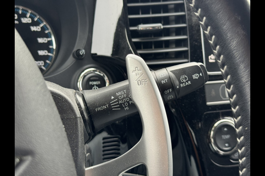 Mitsubishi Outlander 2.4 PHEV Pure | Carplay/Android, Camera, Stoelverw., Climate, Cruise | Parelmoer | Dealeronderhouden |
