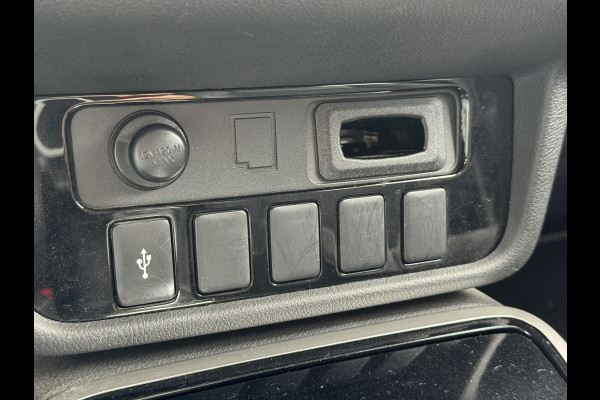 Mitsubishi Outlander 2.4 PHEV Pure | Carplay/Android, Camera, Stoelverw., Climate, Cruise | Parelmoer | Dealeronderhouden |