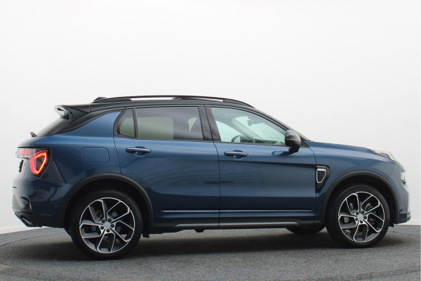 Lynk & Co 01 1.5 Plug-in Hybrid Two-Tone, Panoramadak, ACC, Keyless, Navigatie, PDC, LED, 20''