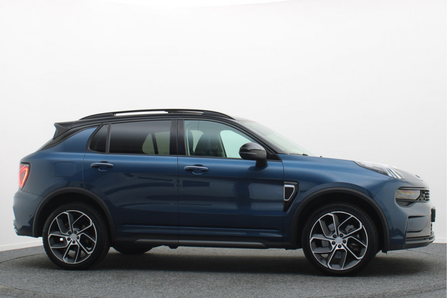 Lynk & Co 01 1.5 Plug-in Hybrid Two-Tone, Panoramadak, ACC, Keyless, Navigatie, PDC, LED, 20''
