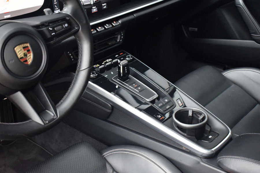 Porsche 911 3.0 Carrera S | Schuifdak | PPF Front | Sportuitlaat | Bose | Achterasbesturing | 20/21'' Wielen |