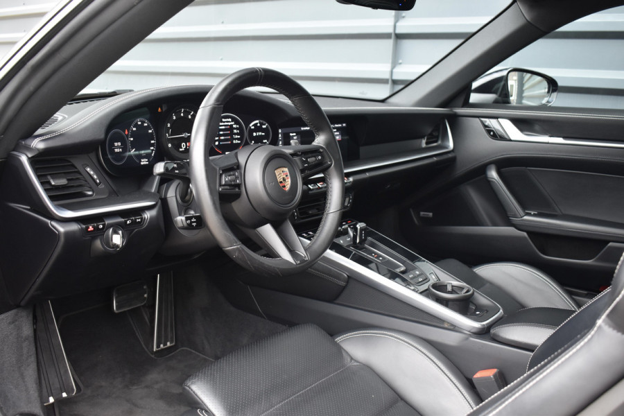 Porsche 911 3.0 Carrera S | Schuifdak | PPF Front | Sportuitlaat | Bose | Achterasbesturing | 20/21'' Wielen |