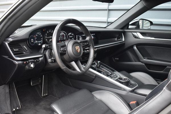 Porsche 911 3.0 Carrera S | Schuifdak | PPF Front | Sportuitlaat | Bose | Achterasbesturing | 20/21'' Wielen |