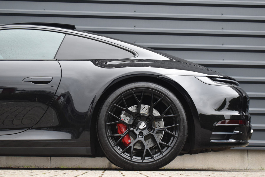 Porsche 911 3.0 Carrera S | Schuifdak | PPF Front | Sportuitlaat | Bose | Achterasbesturing | 20/21'' Wielen |