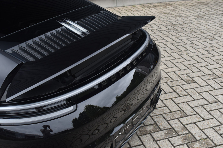 Porsche 911 3.0 Carrera S | Schuifdak | PPF Front | Sportuitlaat | Bose | Achterasbesturing | 20/21'' Wielen |