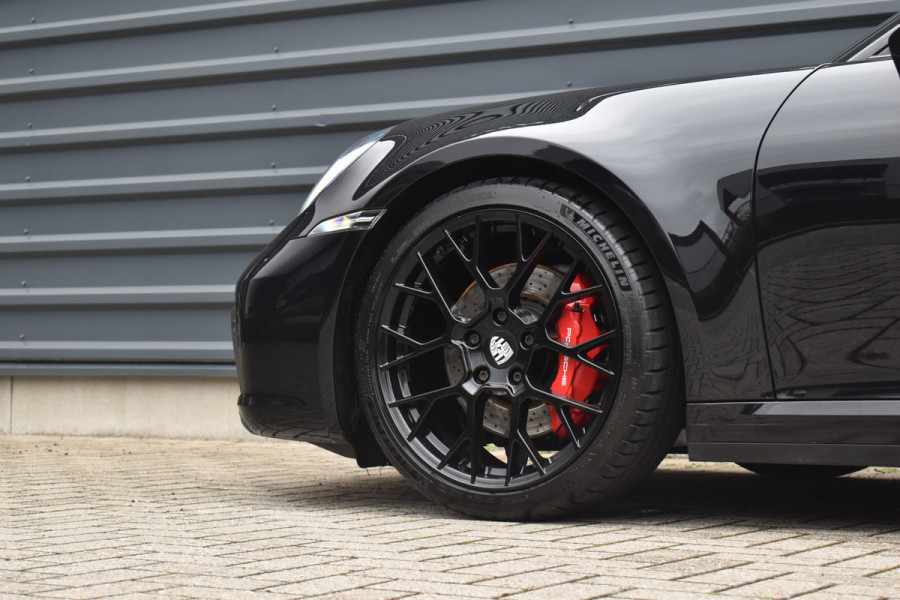 Porsche 911 3.0 Carrera S | Schuifdak | PPF Front | Sportuitlaat | Bose | Achterasbesturing | 20/21'' Wielen |
