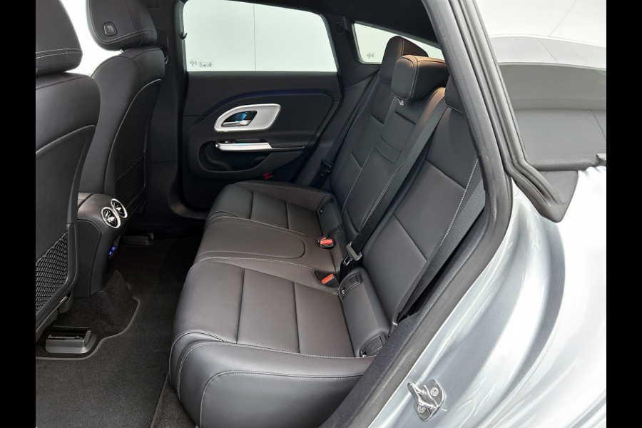 Mercedes-Benz CLA-Klasse Shooting Brake 250+ Business Solution AMG 85 kWh | Trekhaak | Vast panoramadak | Warmtewerend donkergetint glas | Massagefunctie | 18 inch vijfspaaks lichtmetalen AMG-velgen | URBAN GUARD |