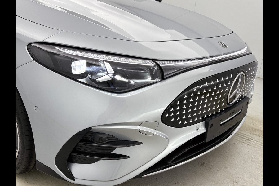 Mercedes-Benz CLA-Klasse Shooting Brake 250+ Business Solution AMG 85 kWh | Trekhaak | Vast panoramadak | Warmtewerend donkergetint glas | Massagefunctie | 18 inch vijfspaaks lichtmetalen AMG-velgen | URBAN GUARD |